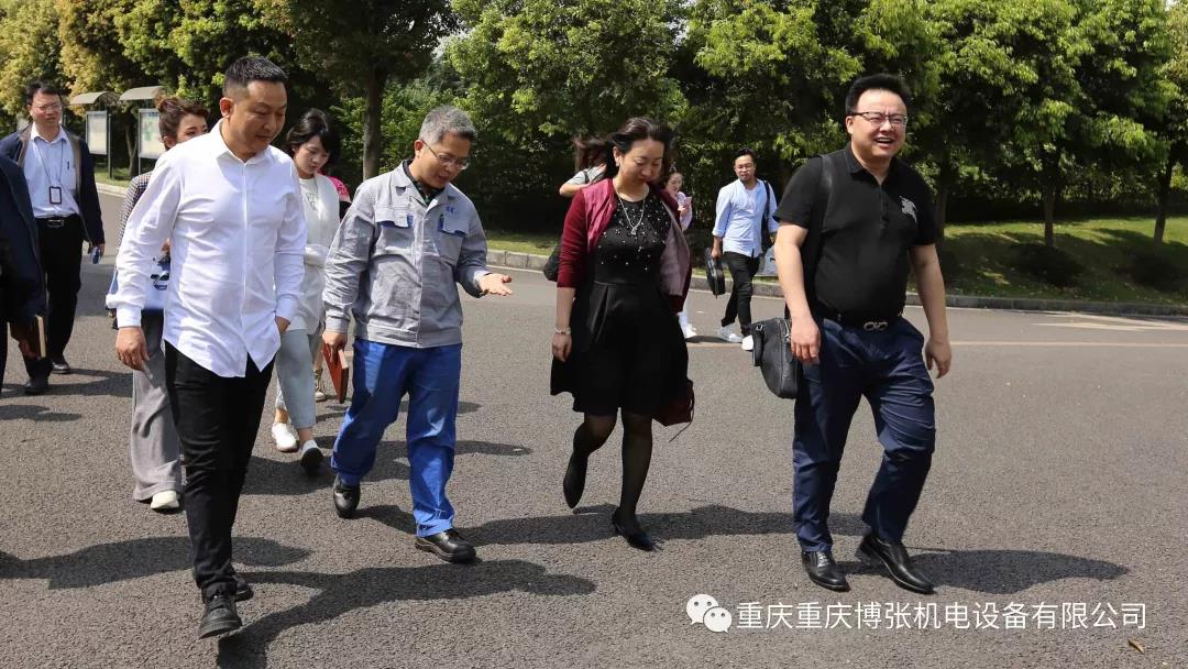 建友誼之橋 謀發展之路――喜迎新疆中泰創新技術研究院譚院長、靳院長到我公司參觀交流 建友誼之橋 謀發展之路――喜迎新疆中泰創新技術研究院譚院長、靳院長到我公司參觀交流