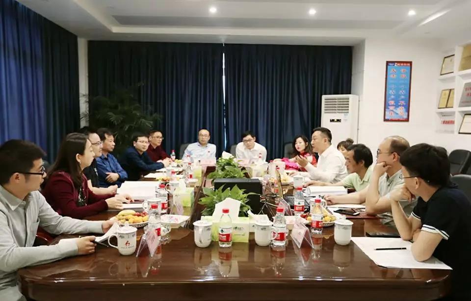 新疆中泰、中科院、重庆博张、重材院共同搭建烧碱行业制碱技术创新桥梁 新疆中泰、中科院、重庆博张、重材院共同搭建烧碱行业制碱技术创新桥梁