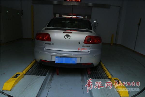 青岛首个智能立体停车场启用 可自动矫正取车仅90秒 青岛首个智能立体停车场启用 可自动矫正取车仅90秒