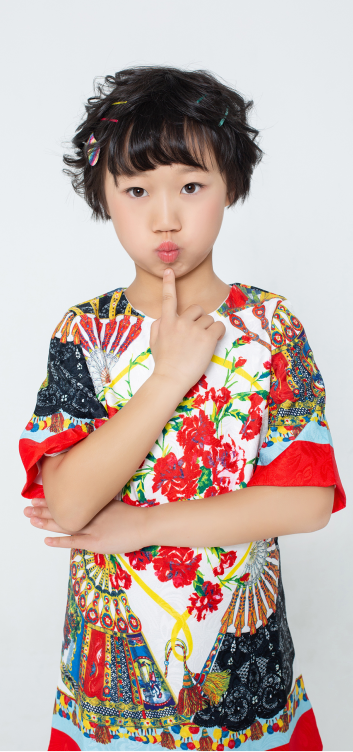 李梓余