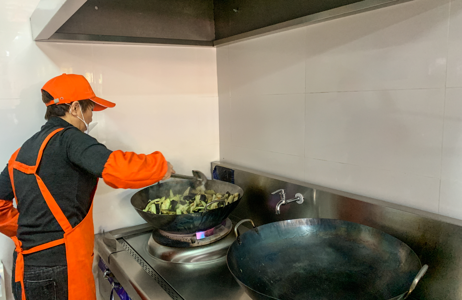 爱在蔓延|达飞公益不止步,呼伦贝尔428免费素食餐厅正式开放 爱在蔓延|达飞公益不止步,呼伦贝尔428免费素食餐厅正式开放