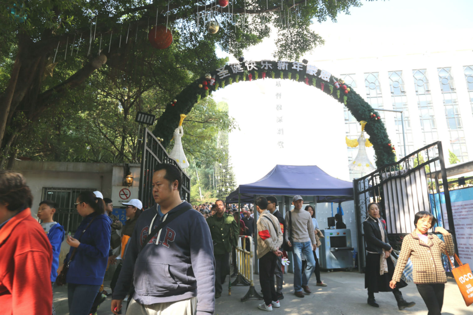 深圳堂消防疏散演习成功举行 深圳堂消防疏散演习成功举行