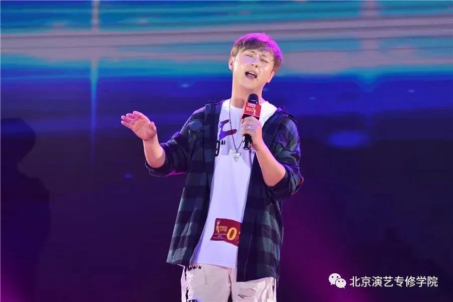 我院毕业生曾国安入围2019中国好声音福建省总决赛五强