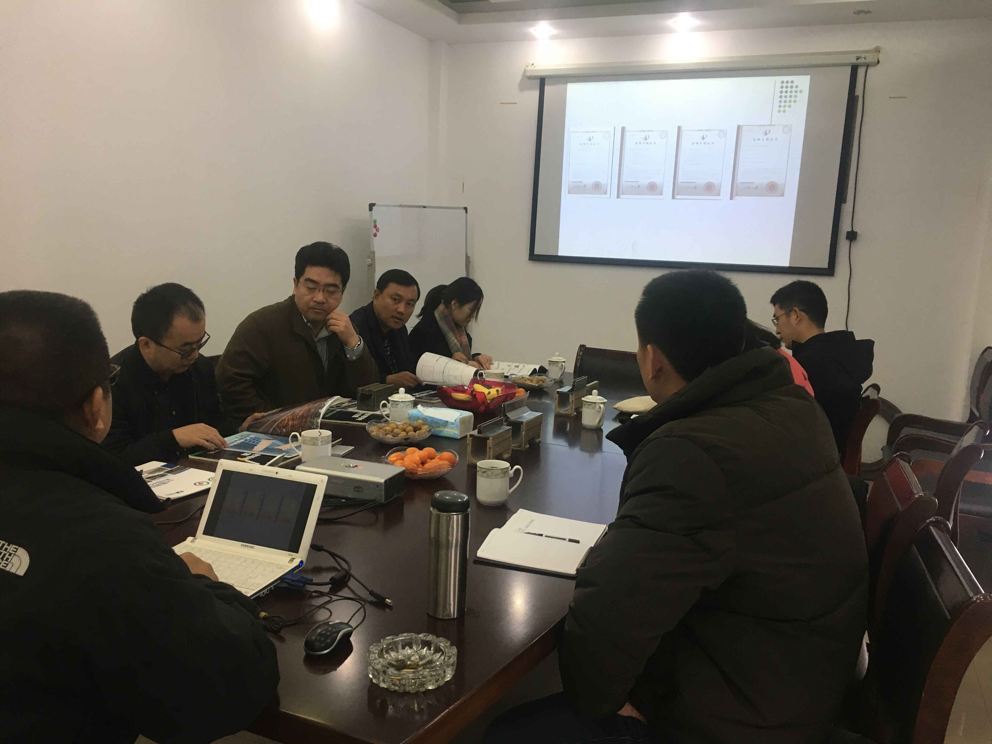 同济大学建筑设计研究院等三院领导专家来我公司考察 同济大学建筑设计研究院等三院领导专家来我公司考察