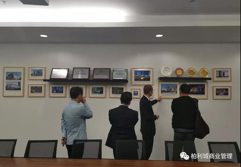 乾界置业携手千赢国际下载 致力打造现代型社区商业典范! 乾界置业携手千赢国际下载 致力打造现代型社区商业典范!