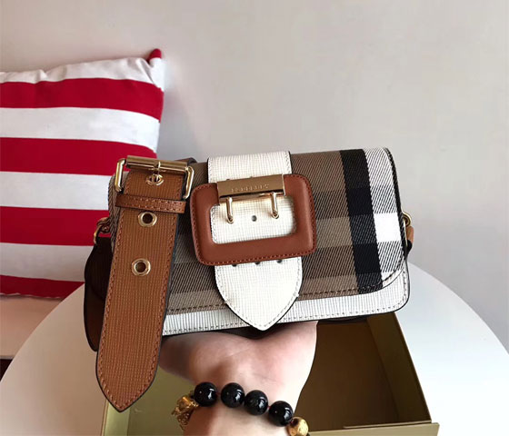 ¥600 ¥600