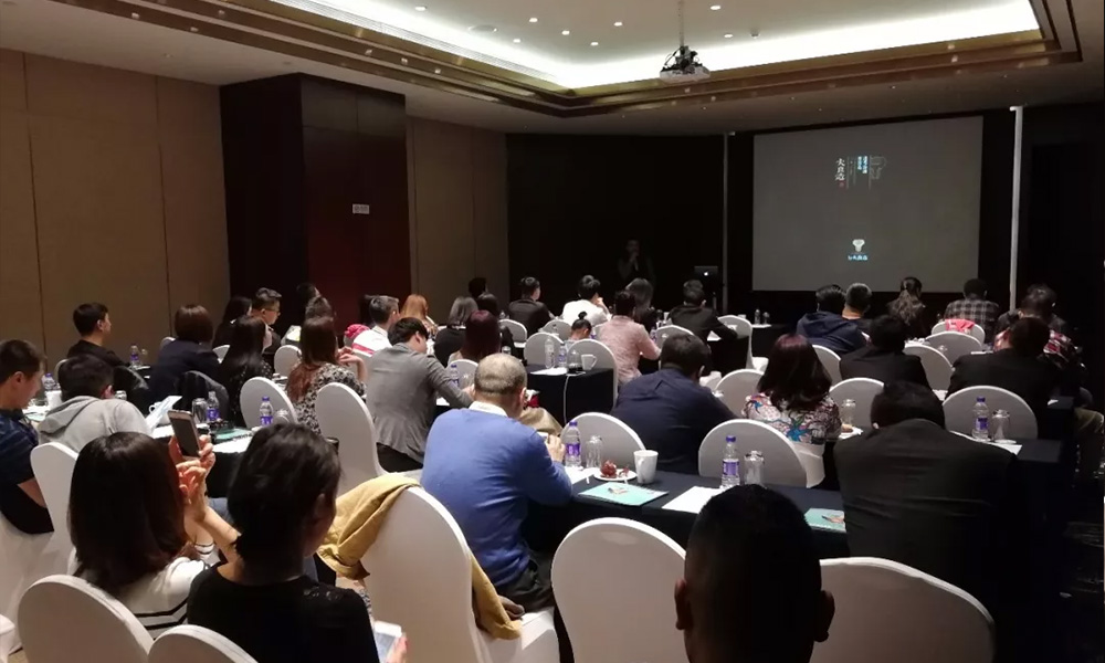 UBM大良造/港澳中心首发场/现场火爆依旧/成交量再破纪录 UBM大良造/港澳中心首发场/现场火爆依旧/成交量再破纪录