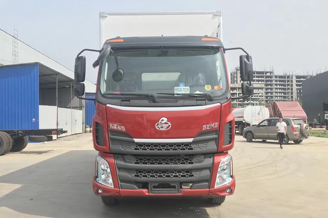 柳汽乘龙黄牌冷藏车LZ5180XLC 柳汽乘龙黄牌冷藏车LZ5180XLC