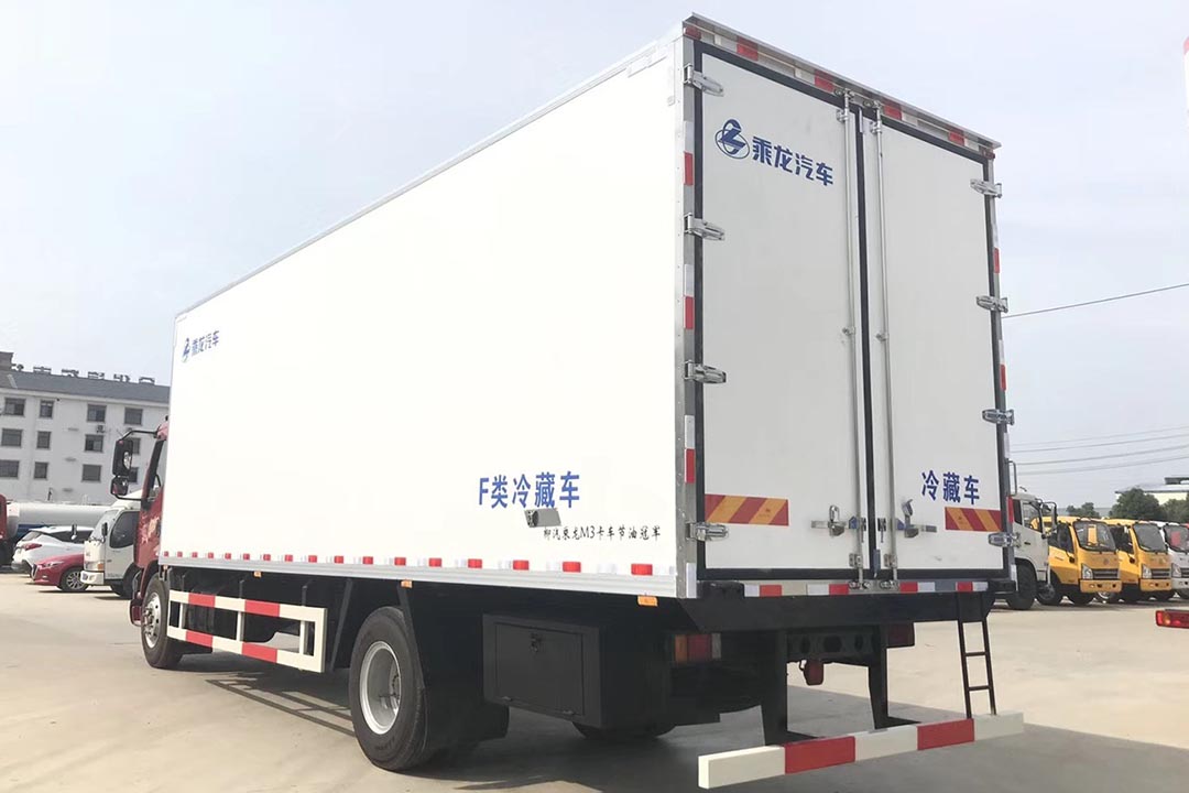 柳汽乘龙黄牌冷藏车LZ5180XLC 柳汽乘龙黄牌冷藏车LZ5180XLC