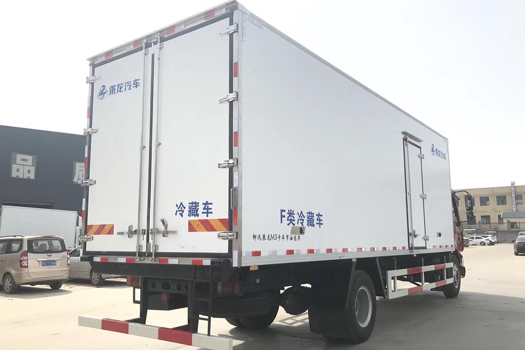柳汽乘龙黄牌冷藏车LZ5180XLC 柳汽乘龙黄牌冷藏车LZ5180XLC