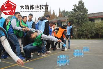 趣味活动项目:群龙取水 趣味活动项目:群龙取水