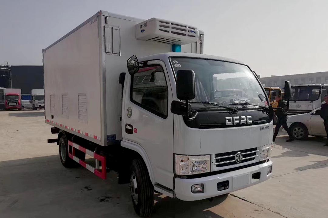 东风多利卡蓝牌冷藏车CLW5040XLC 东风多利卡蓝牌冷藏车CLW5040XLC