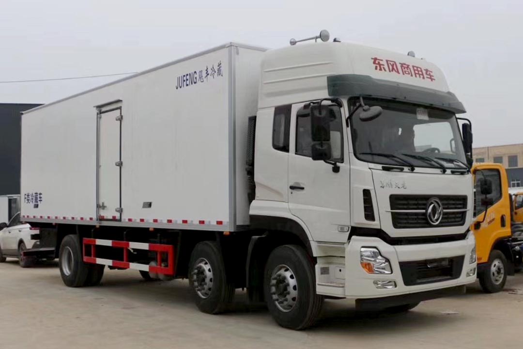 东风天龙三桥冷藏车DFH5250XLC 东风天龙三桥冷藏车DFH5250XLC