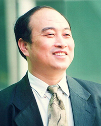 管黎华