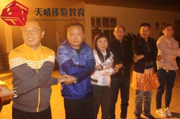 活動游戲類拓展項目:篝火晚會 活動游戲類拓展項目:篝火晚會