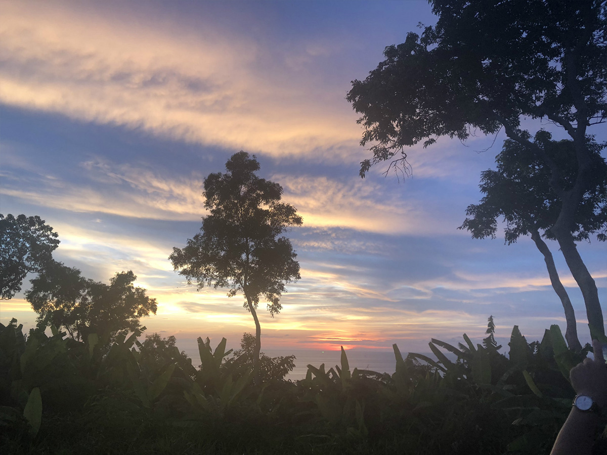 普吉岛卡伦海滩传奇海景公寓UBR 普吉岛卡伦海滩传奇海景公寓UBR