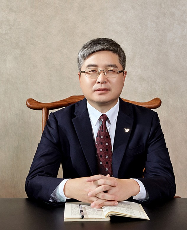 Xie Yanhui (Party Committee member and Assistant Director of Management Committee of YUEXIU Group ，Secretary of the Party Committee ,Director and Chairman of the Labor Union of Yuexiu Transport)