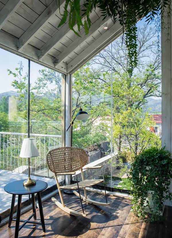 clip_image029.jpg 说明: https://oss.gooood.cn/uploads/2019/05/022-huasheshanjian-guest-house-china-by-upa-960x1325.jpg