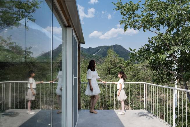clip_image020.jpg 说明: https://oss.gooood.cn/uploads/2019/05/025-huasheshanjian-guest-house-china-by-upa-960x640.jpg