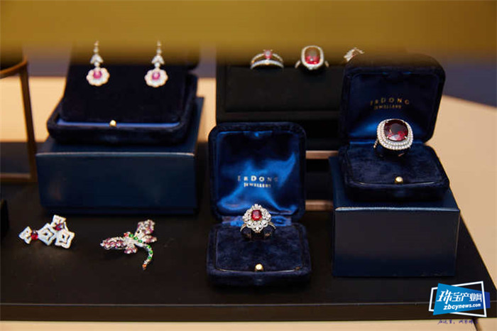 95后美女珠宝主理人李佳佳创立的品牌珠宝连开普敦市长也点赞 