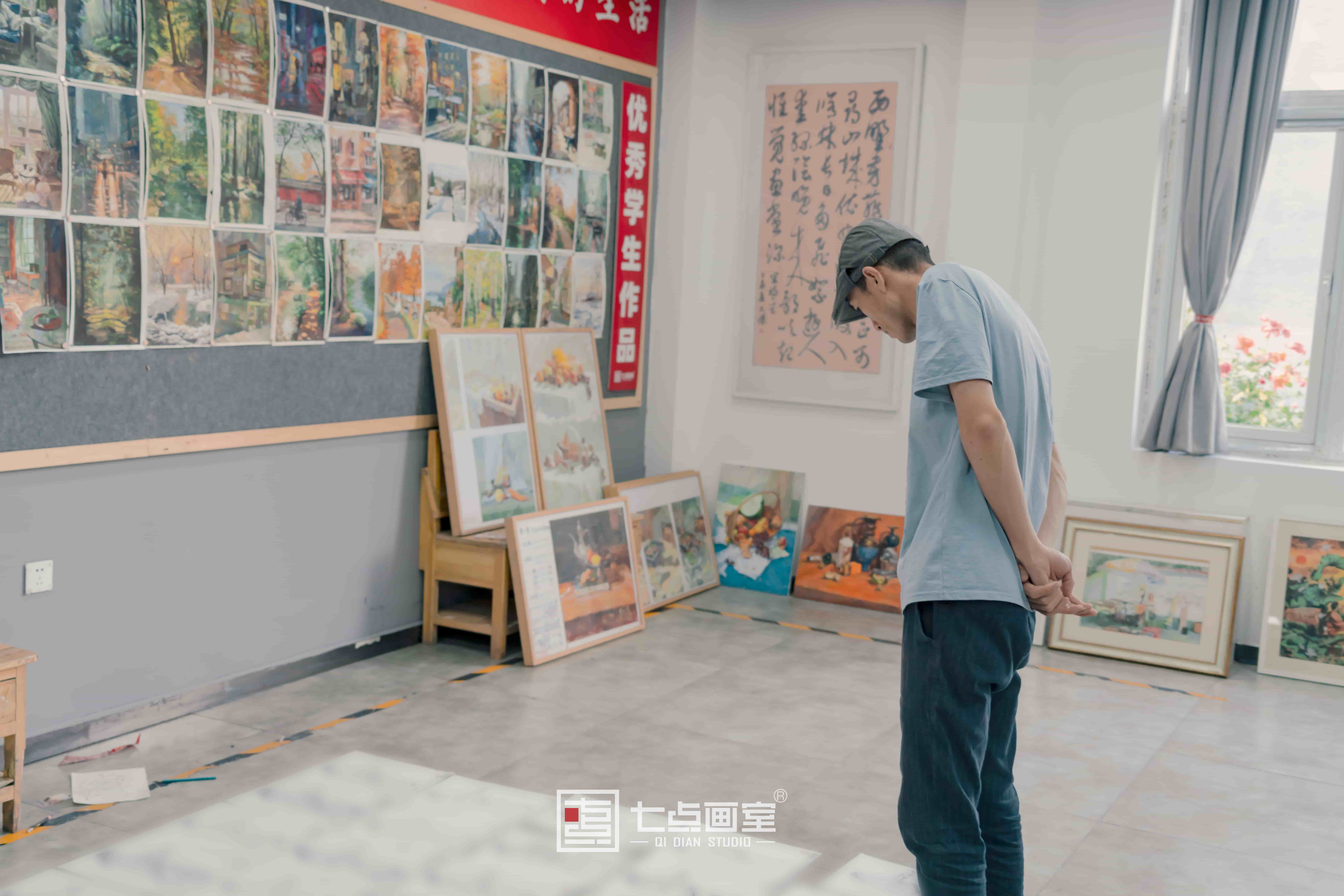 【七点画室第一次月考】朝着梦想,努力追逐! 【七点画室第一次月考】朝着梦想,努力追逐!
