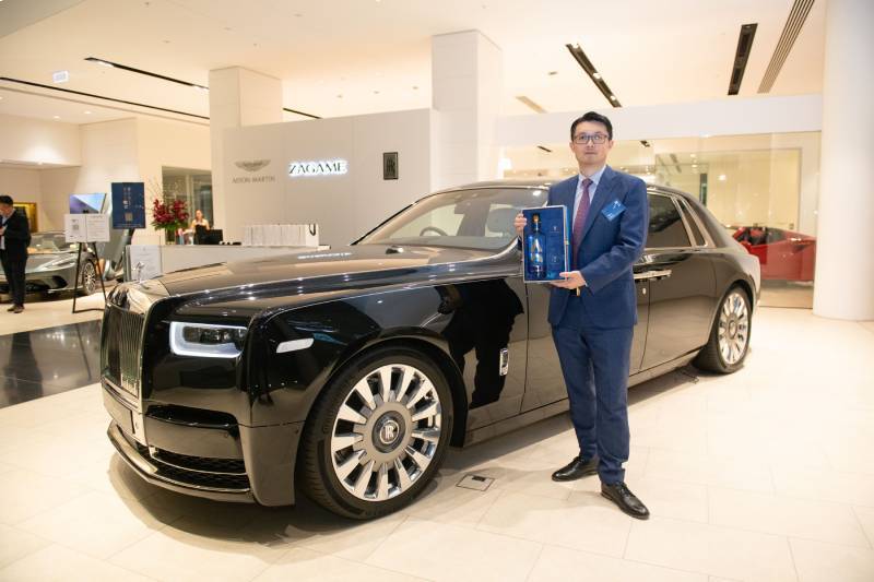 When Guojiao 1573 meets Rolls-Royce Phantom