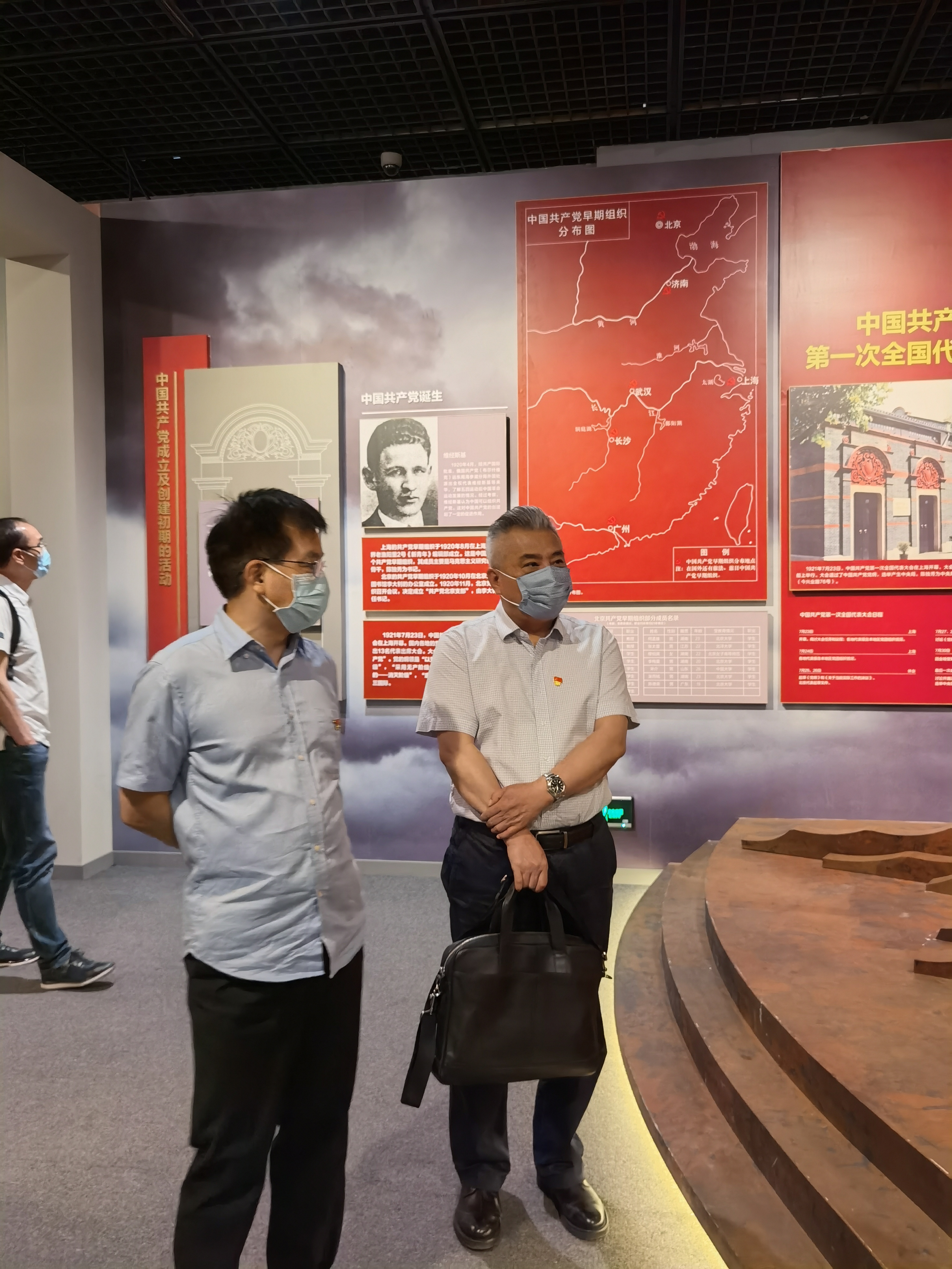 铭记历史  不忘初心    现教社组织参观“伟大征程——庆祝中国共产党成立100周年特展”