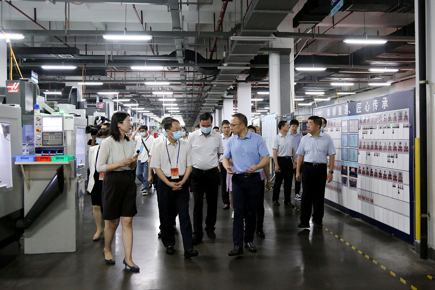 福建省人大代表领导莅临大博医疗参观调研