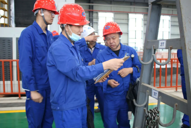 公司副总经理刘树梁到赤壁产业园检查安全生产工作