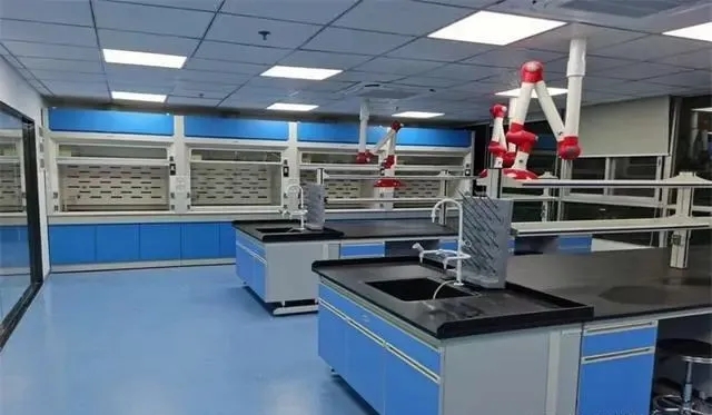 实验台具备哪些条件才符合现代实验室装修建设要求