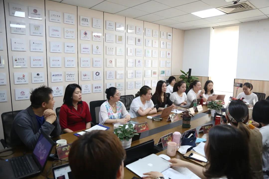 【葆蒂兰国际|叁悦谷雨资讯】“燃动勇敢的心”叁悦谷雨2021月度经营管理会召开