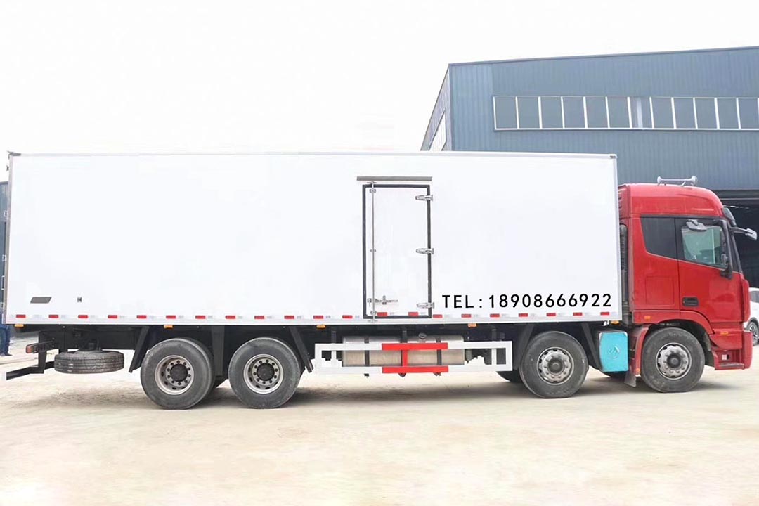 福田欧曼四桥冷藏车BJ5319XLC 福田欧曼四桥冷藏车BJ5319XLC