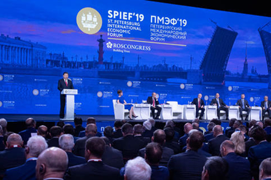 中俄在圣彼得堡国际经济论坛发出明确合作信号