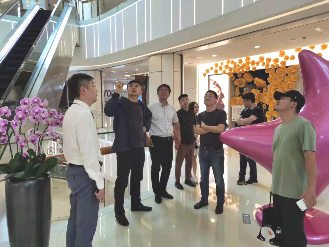 集团董事局主席金位海带队赴上海月星集团环球港、上海喜盈门国际家居建材品牌中心考察并洽谈品牌合作事宜