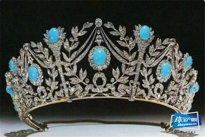 颜色像塑料一样的珠宝，却是“四大名玉”之一，备受欧洲皇室喜爱