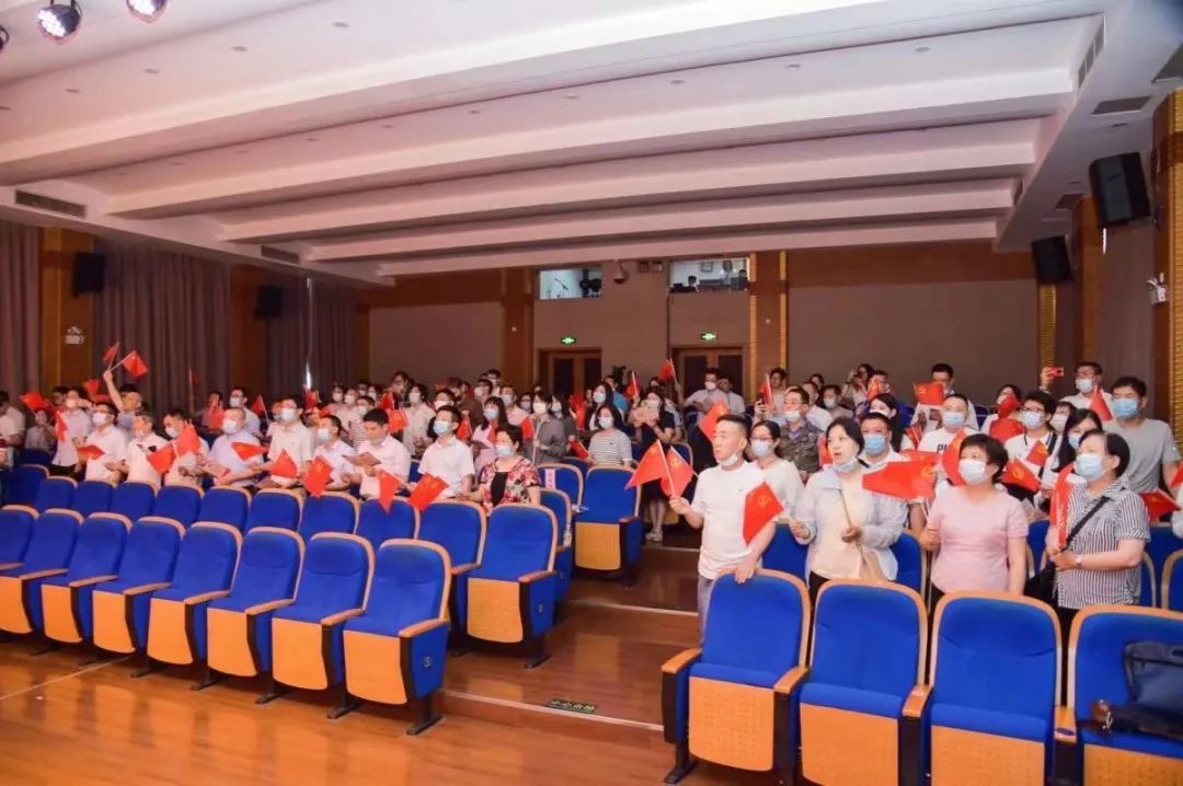 唱支赞歌给党听 | 普世万联参与普陀律师献礼建党百年文艺汇演 唱支赞歌给党听 | 普世万联参与普陀律师献礼建党百年文艺汇演