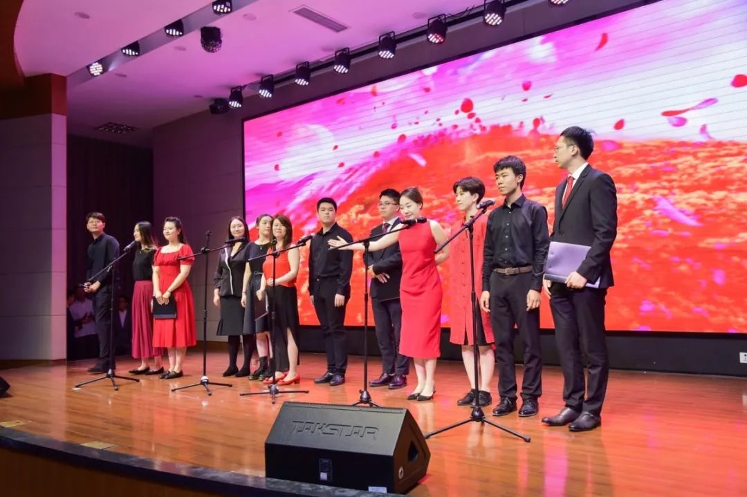 唱支赞歌给党听 | 普世万联参与普陀律师献礼建党百年文艺汇演 唱支赞歌给党听 | 普世万联参与普陀律师献礼建党百年文艺汇演