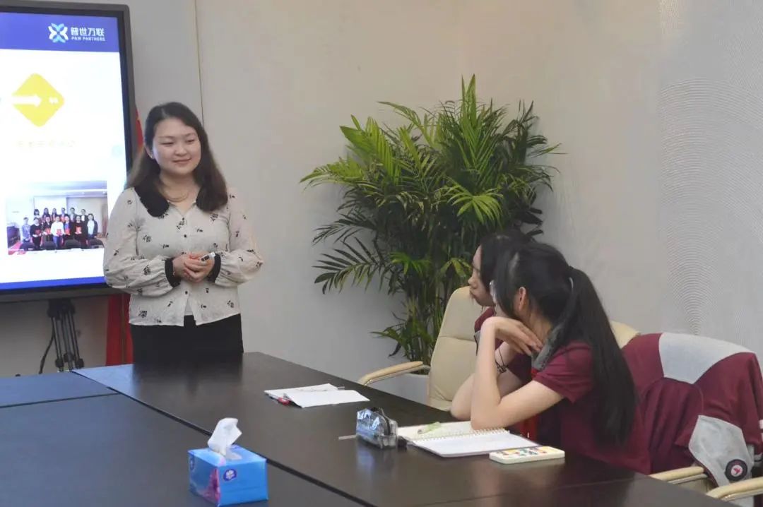 当中学生遇上律师…… 当中学生遇上律师……