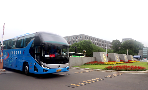 “黨史學(xué)習(xí)教育”包車進(jìn)校園——旅汽公司承接南京大學(xué)“中國共產(chǎn)黨在江蘇歷史展”活動交通運輸服務(wù)保障！