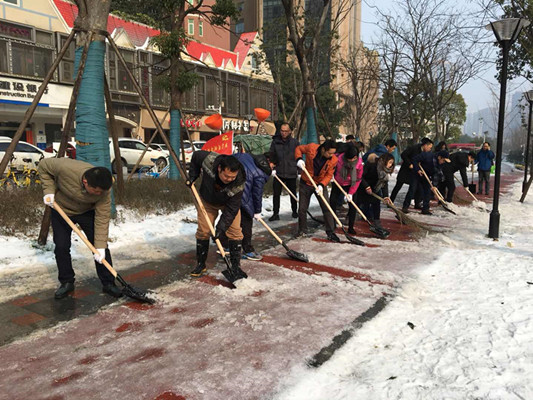 让都市生活更美好，“城建尖兵”暖人心