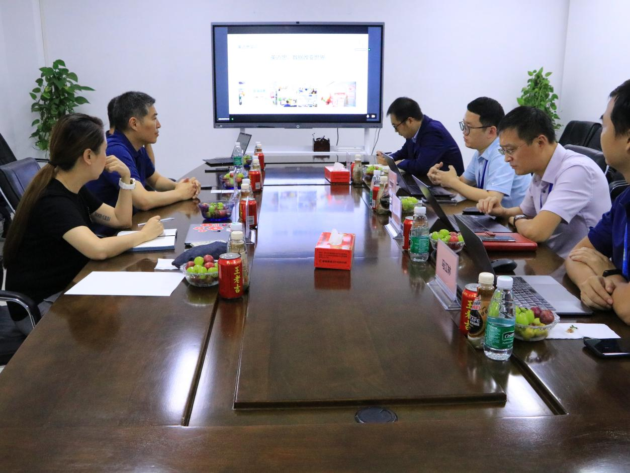 腾讯云战略合作中心总经理庆雪辉来访犀牛云，共商生态合作新台阶-1.png