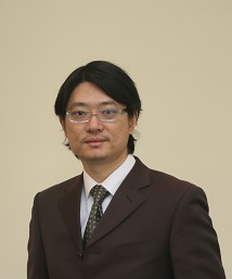 张靓