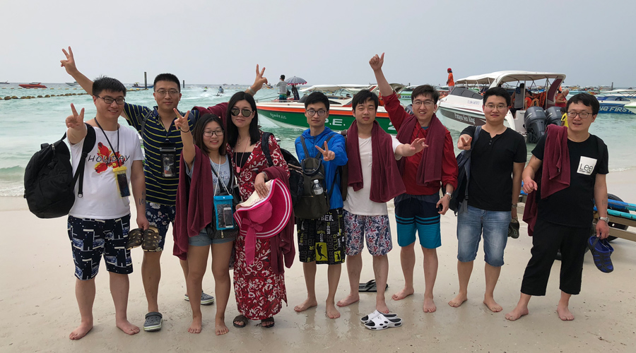 公司组织员工赴泰国旅游观光