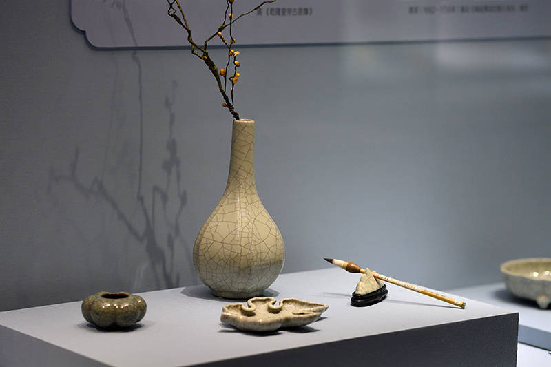 【“金丝铁线——betway必威平台哥窑瓷器展”在故宫延禧宫开幕】 【“金丝铁线——betway必威平台哥窑瓷器展”在故宫延禧宫开幕】
