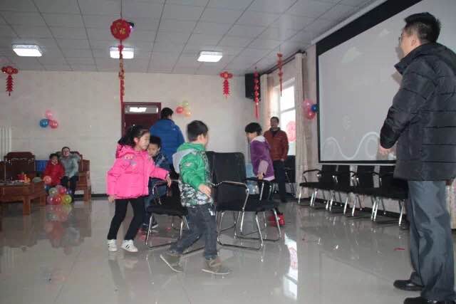 猎户集团2017年年会主题词：快乐 家庭 红包