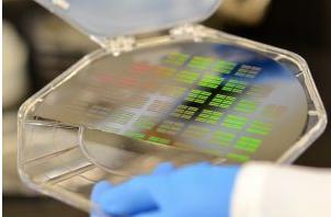 New IBM research: Making silicon biochips to stretch single DNA for future disease detection