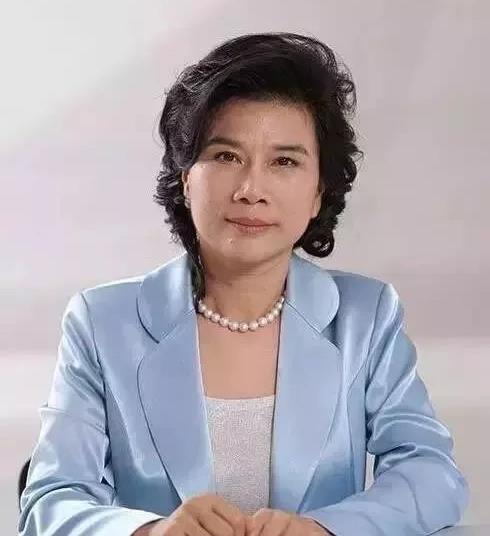 格力董事长董明珠的真面目，她到底有多狠？确实震撼！