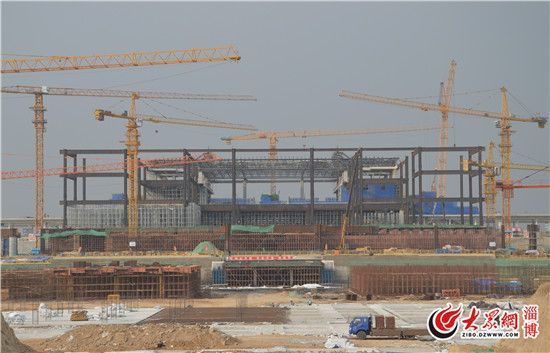 春节期间济青高铁淄博北站200名工人不停工 主体施工完成70%