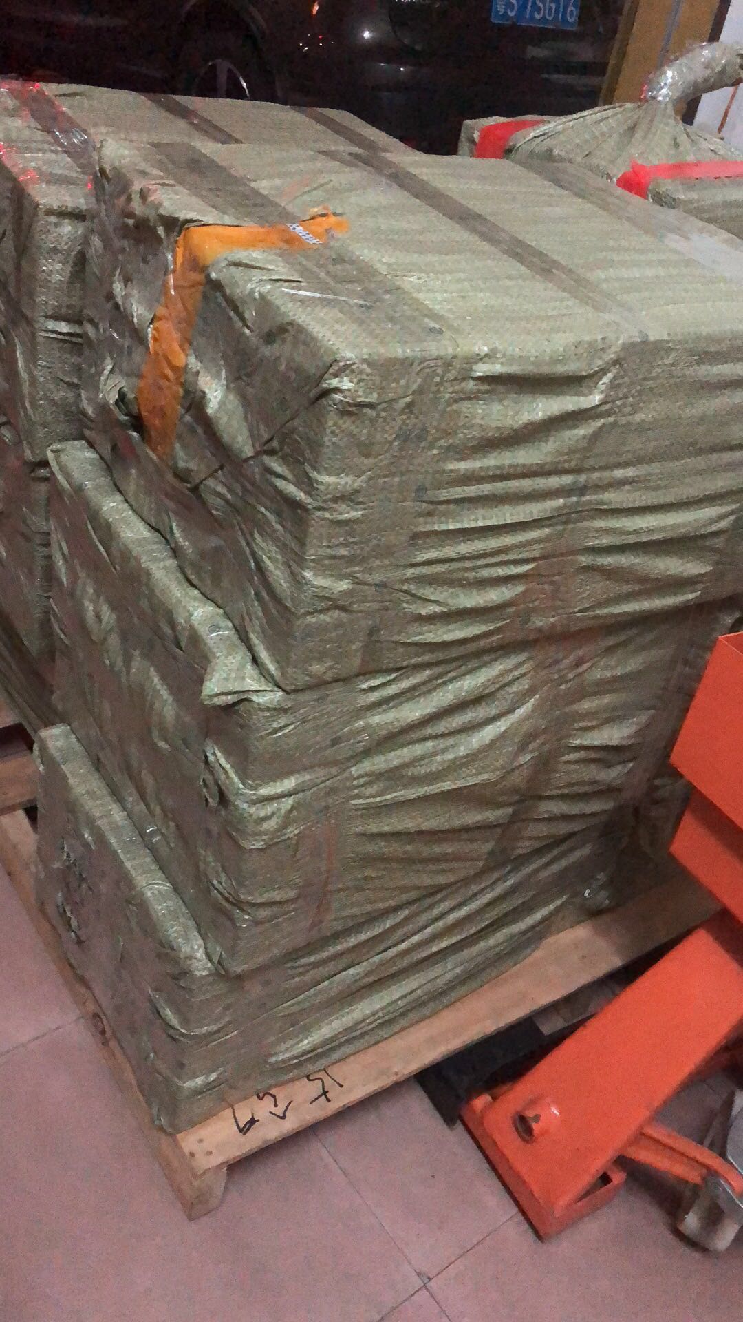 深圳空运机顶盒到云南昆明，当天能到么？价格多少，怎么收‌‌费？