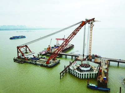钢板如期交付 确保南京五桥钢结构顺利进行